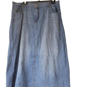 Ladies denim skirt